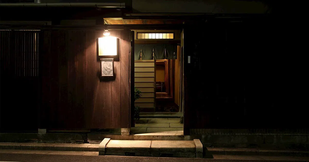 Eating Late in Tokyo's Kagurazaka Lanes