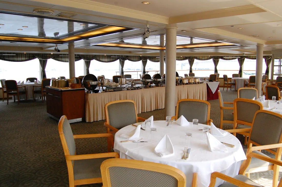 Symphony Tokyo Bay Cruise, Tokyo